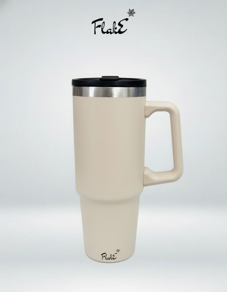 Flake Yüksek Kaliteli Paslanmaz Çelik Kendinden  Pipetli Yandan Tutmalı Kulplu Termos 30 Oz 0,9 LT   kamp, ofis, spor ve seyahat için uygun Paslanmaz çelik gövdesi